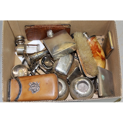 758 - Quantity of various small silver items, including cigarette cases, match case, small cigarette box, ... 