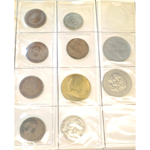 858 - Small folder containing a quantity of miscellaneous World coins