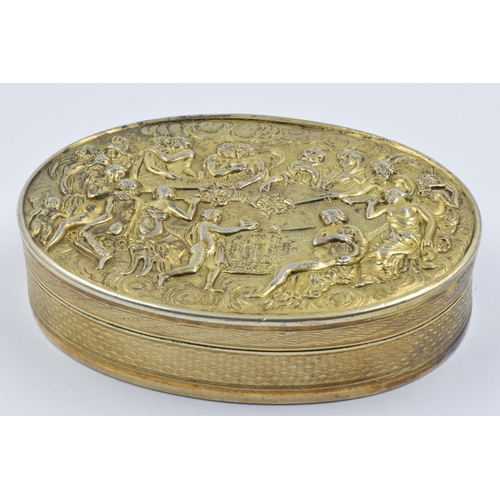 956 - 19th Century oval Continental silver gilt snuff box, the hinged cover cast with classical scene, 130... 