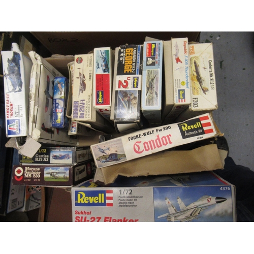 163 - Box containing approximately sixteen model aircraft and tank kits by Revel etc.