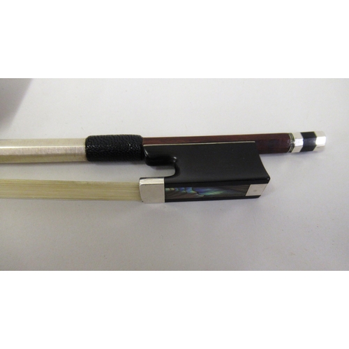 243 - Good quality early 20th Century mahogany, ebony, silver and abalone shell mounted violin bow (unsign... 