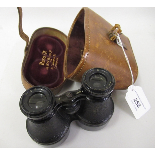 258 - Pair of early 20th Century black japanned and leather mounted field binoculars by Ross, London, in o... 