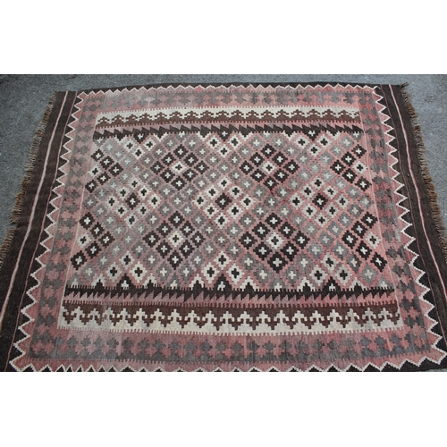 48 - Small Kelim rug with all-over stylised flowerhead design in shades of beige, cream and rose, 6ft x 4... 