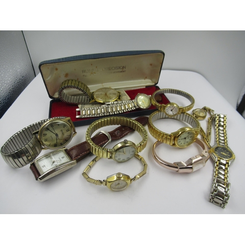 920 - Small quantity of miscellaneous costume jewellery and watches