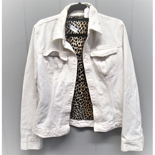 123 - Dolce & Gabbana, white denim jacket with leopard skin lining (at fault), size 46