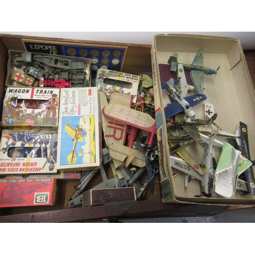 175 - Quantity of miscellaneous toys and models, including built Airfix Britains Civil War field piece in ... 