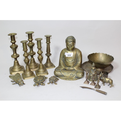 1910 - Brass buddha figure, together with a quantity of other metalware