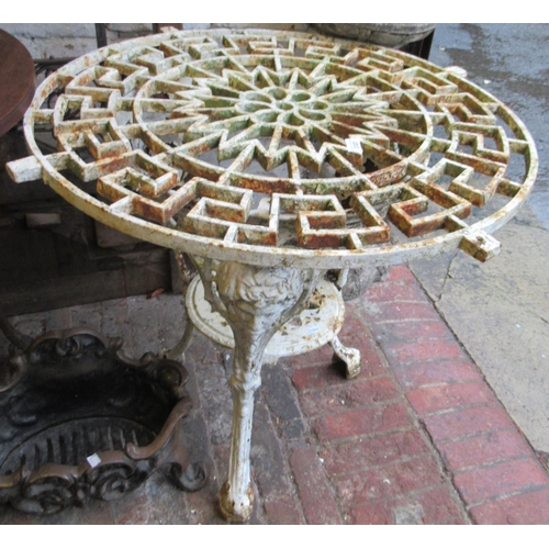 2322 - White painted cast iron pub table base with an associated cast iron top