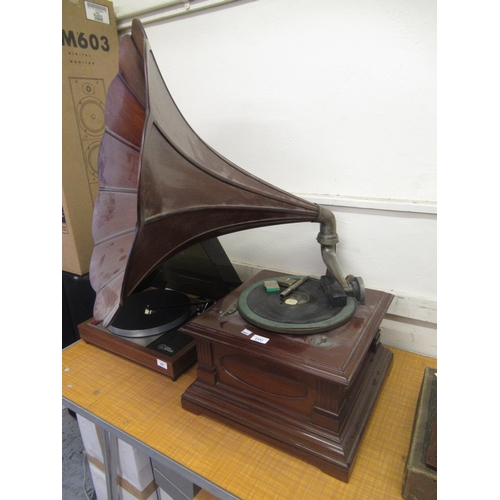 2331 - Mahogany cased wind-up gramophone by Dulcephone with original faceted wooden horn