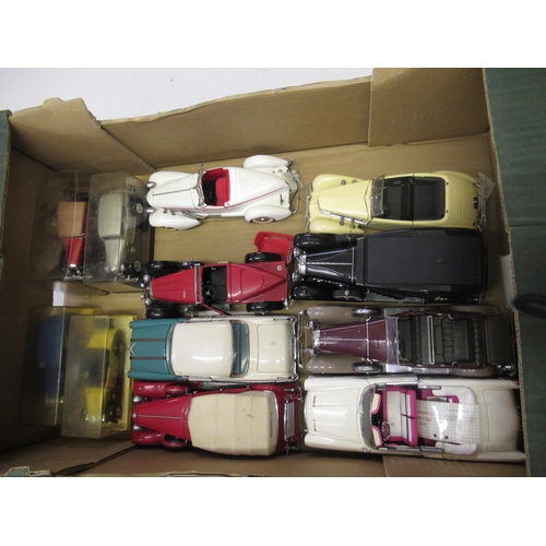 272 - Box containing a collection of various Franklin Mint, unboxed diecast model vehicles, 1/24 scale and... 