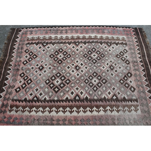 5 - Small Kelim rug with all-over stylised flowerhead design in shades of beige, cream and rose, 6ft x 4... 