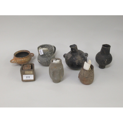 777 - Inca pottery tomb offering with dice and six various antique pottery vessels