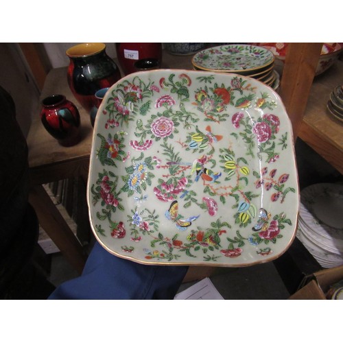 725 - 19th Century Canton eleven piece dessert service, decorated with polychrome birds and flowers on a c... 