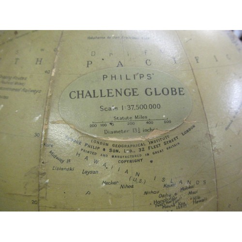 465B - Phillips 13.5in Challenge globe on stand