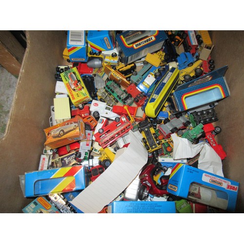 224 - Three boxes containing a large collection of various Matchbox, Corgi and other diecast model vehicle... 