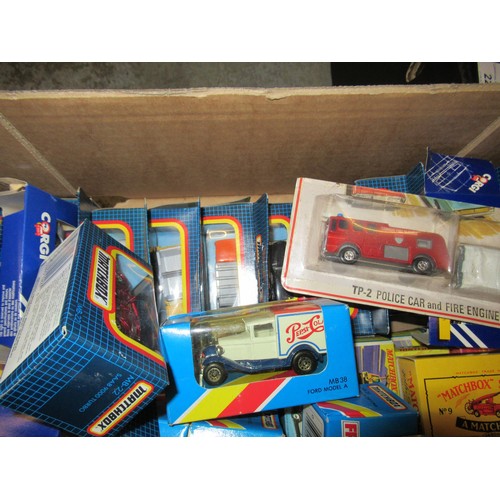 224 - Three boxes containing a large collection of various Matchbox, Corgi and other diecast model vehicle... 