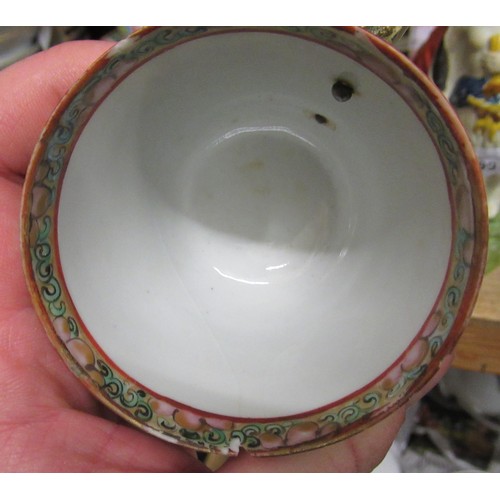 710 - Quantity of 19th and 20th Century Chinese famille rose tea and coffee ware (some damages)