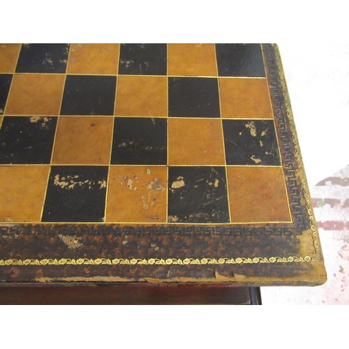 435 - 19th Century white and red stained turned bone chess set, in a folding leather covered box in the fo... 