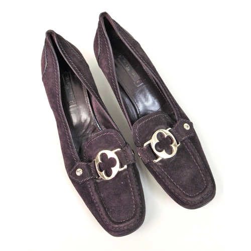 105 - Louis Vuitton, pair of ladies brown suede shoes, size 40