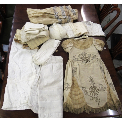 87 - Large quantity of various textiles, including bonnets, quantity of 19th Century lace trim (some Brus... 