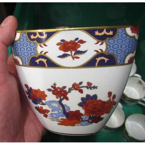 545 - An extensive Spode ' Shima ' pattern dinner, tea and coffee service