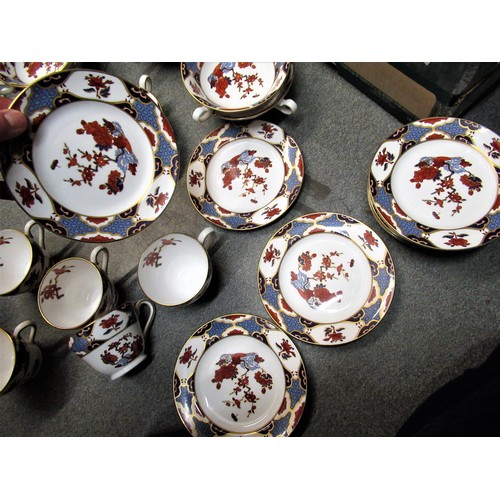 545 - An extensive Spode ' Shima ' pattern dinner, tea and coffee service