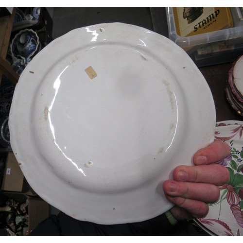 532 - Quantity of various tin glazed floral decorated plates