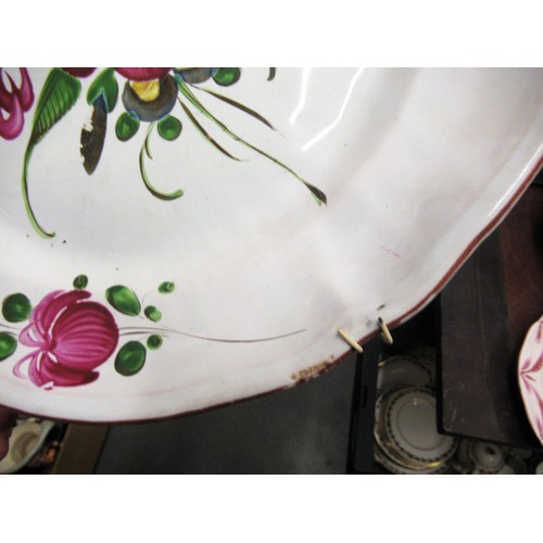 532 - Quantity of various tin glazed floral decorated plates