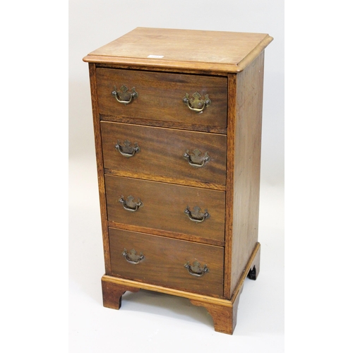 1513 - Small mahogany straight front chest of four drawers raised on bracket feet, 43cms x 35cms x 80cms hi... 