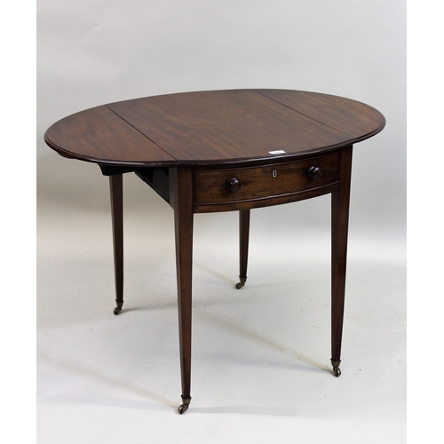 1588 - George III mahogany oval drop-leaf Pembroke table with a single end drawer, raised on square taperin... 