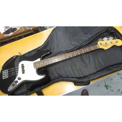 89 - Fender USA 1995 Jazz Bass, Serial No. N533030, black with white pearl scratch plate (probably a repl... 