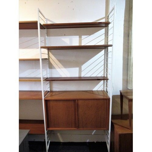 1471 - Ladderax bookcase system, together with a matching open shelf unit, with adjustable shelves and whit... 