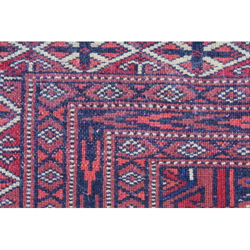 20 - Pakistan rug of Turkoman design with three rows of nine gols, 208cms x 125cms