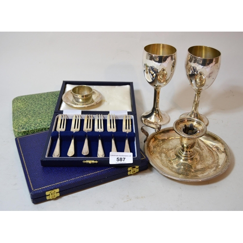 587 - Silver plated on copper chamberstick, two beakers and various other plated items and cased flatware