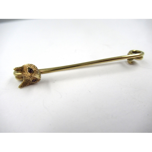 823 - 9ct Gold and ruby fox head stickpin