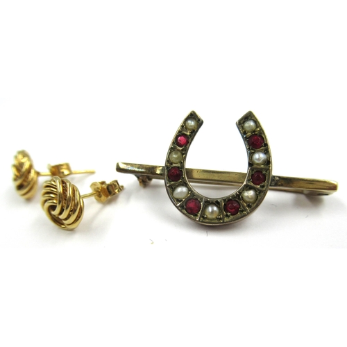 826 - 9ct Gold bar brooch later mounted with a silver gilt stone set horseshoe, together with a pair of 9c... 