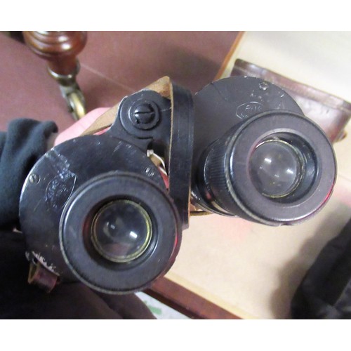 119 - Pair of World War II binoculars by Ross of London, together with a cased pair of modern binoculars