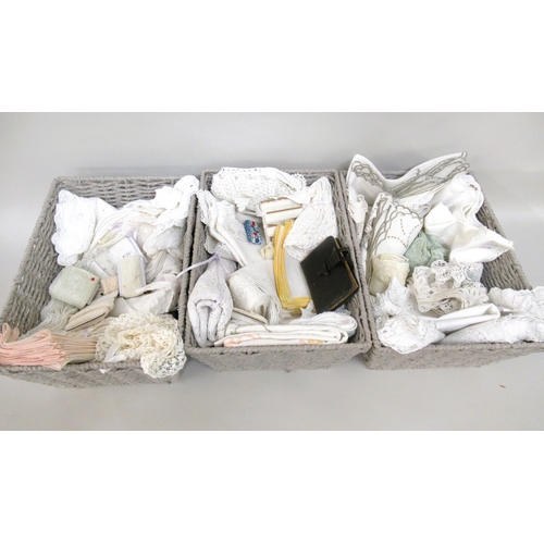 102 - Three small baskets containing a collection of miscellaneous lace, crochet and drawn thread, table l... 