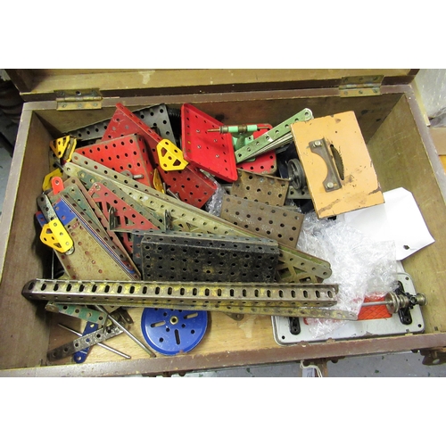 117 - Small wooden case containing a quantity of early Meccano