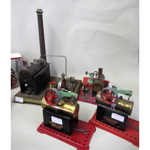 141 - Mamod steam driven model motor car, two traction engines, one with trailer, model steam stationary e... 