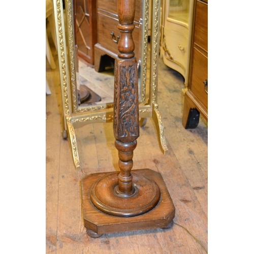 1840 - Small early 20th Century oak gateleg table on barley twist supports, together with an oak lamp stand... 