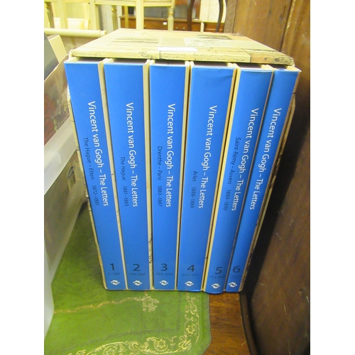 446 - Quantity of political biographies and other books