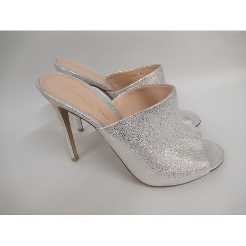 76 - Gianvito Rossi, Milano, silver metallic leather mules, size 41