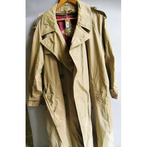 97 - Hugo Boss, gentleman's trench coat with detachable lining