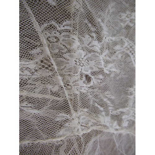 105 - Small collection of early lacework clothing, and trimmings