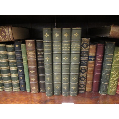 425 - Seven volumes, ' Works of Thomas Hardy ', four volumes, ' Works of S. Laing ' and a quantity of othe... 