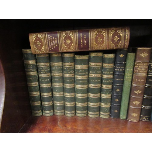 425 - Seven volumes, ' Works of Thomas Hardy ', four volumes, ' Works of S. Laing ' and a quantity of othe... 