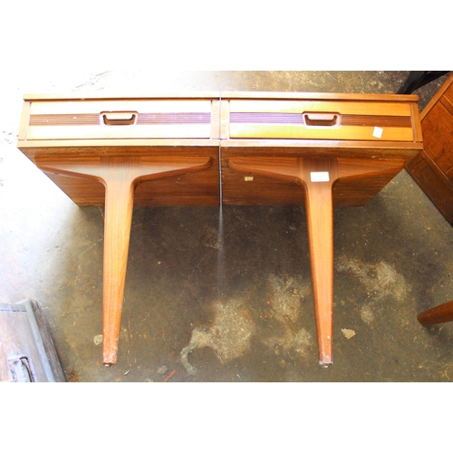 1907 - Mid 20th Century teak dressing table, and a matching headboard by Butilux