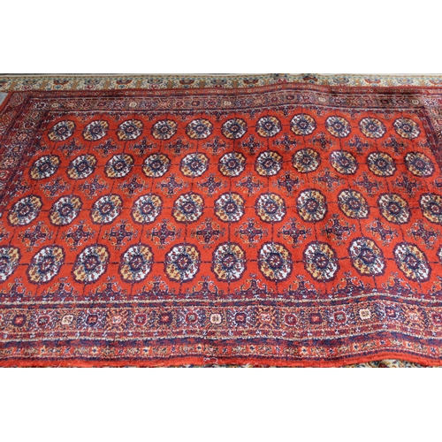 40 - Two late 20th Century machine woven Persian style rugs