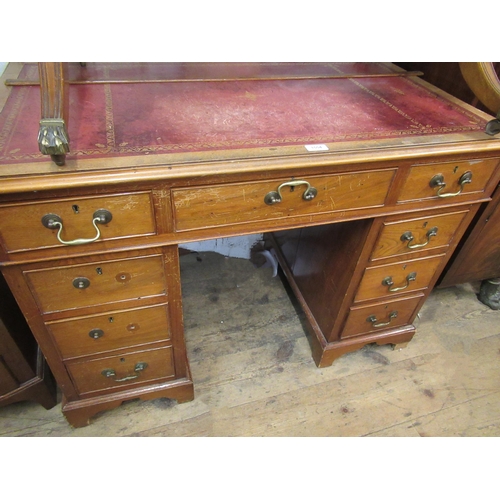 1554 - Small Victorian twin pedestal desk with a leather inset top above nine drawers, 105 x 58 x 74cm high